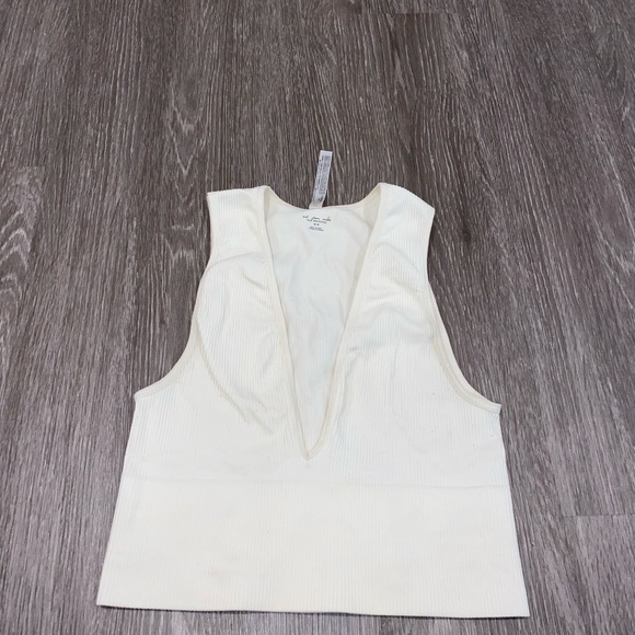 Out From Under Hailey Seamless Plunging Bra Top - Picture 5 of 6